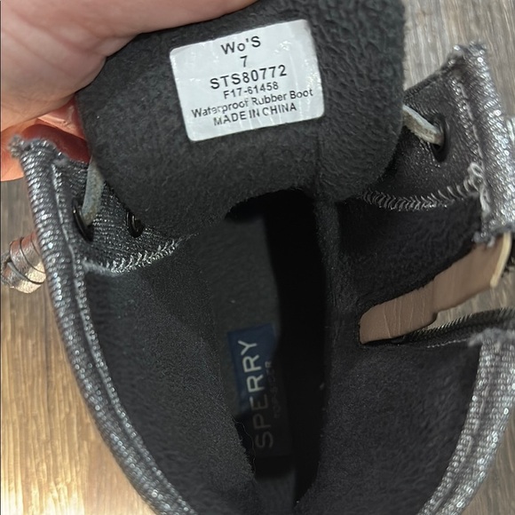 Sperry Women's Glitter Silver Duck Boots - Size 7 - Picture 9 of 9